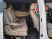 2022 Honda Odyssey Elite z VIN 5FNRL6H92NB003138, wystawiony jako Copart lot #86850785 z przebiegiem 61 156 mil mil oraz Czysty tytuł • Clean title. Historia ofert i sprzedaży dostępna na DreamBid. Obrazek 6.