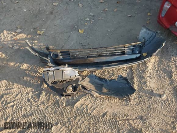 2018 Ford Explorer XLT with VIN 1FM5K7D89JGC38989, listed as a IAAI auction lot 43245513 with 145,147 mi miles and . Bid and sale history available at DreamBid. Image 12.