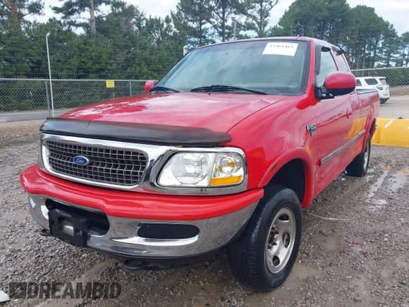 1998 Ford F-150 с VIN 1FTZX18W8WNA48942, выставлен на аукционе IAAI как лот 43461463 с пробегом 238 848 миль миль и . История ставок и продаж доступна на DreamBid. Изображение 6.