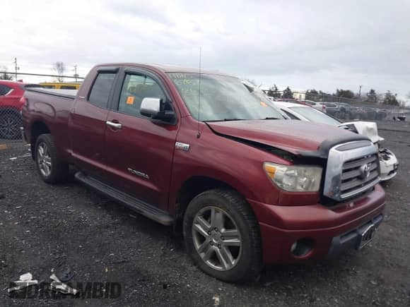 2008 Toyota Tundra Limited с VIN 5TBBV58118S512890, выставлен на аукционе IAAI как лот 41206757 с пробегом 132 816 миль миль и . История ставок и продаж доступна на DreamBid. Изображение 1.