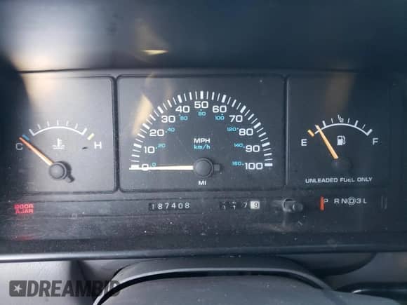 1994 Dodge Caravan Grand SE with VIN 1B4GH44R1RX330819, listed as a Copart auction lot 83548684 with 187,408 mi miles and Salvage title. Bid and sale history available at DreamBid. Image 9.