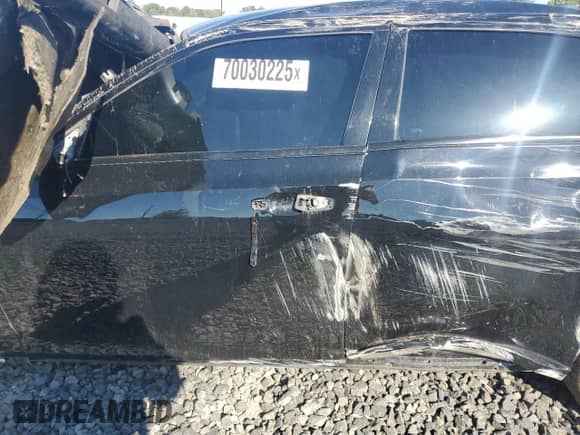 2020 Chrysler 300 S с VIN 2C3CCAGG0LH131558, выставлен на аукционе Copart как лот 70030225 с пробегом Не указан миль и Списание • Salvage title. История ставок и продаж доступна на DreamBid. Изображение 7.