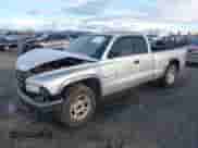 2002 Dodge Dakota с VIN 1B7GL12X42S698285, выставлен на аукционе IAAI как лот 40826030 с пробегом 211 936 миль миль и . История ставок и продаж доступна на DreamBid. Изображение 2.
