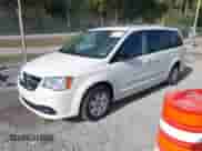 2012 Dodge Grand Caravan SE z VIN 2C4RDGBG2CR360329, wystawiony jako IAAI lot #43284519 z przebiegiem 238 300 mil mil oraz . Historia ofert i sprzedaży dostępna na DreamBid. Obrazek 2.