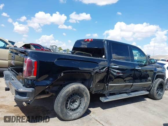 2018 GMC Sierra 1500 SLT z VIN 3GTP1NEC4JG171276, wystawiony jako IAAI lot #42978868 z przebiegiem 118 290 mil mil oraz . Historia ofert i sprzedaży dostępna na DreamBid. Obrazek 13.