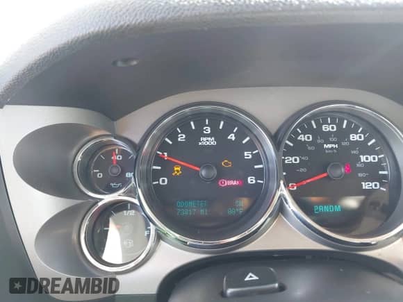 2012 Chevrolet Silverado 1500 LT z VIN 1GCRCSE01CZ327977, wystawiony jako IAAI lot #43379887 z przebiegiem 73 817 mil mil oraz . Historia ofert i sprzedaży dostępna na DreamBid. Obrazek 7.