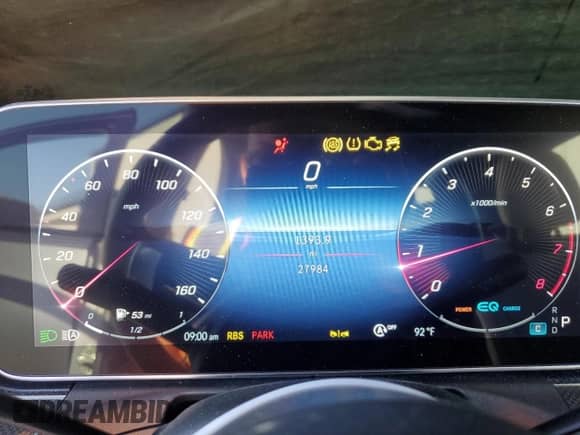 2022 Mercedes-Benz C 300 with VIN W1KAF4GB0NR018718, listed as a Copart auction lot 68028015 with 27,984 mi miles and Salvage title. Bid and sale history available at DreamBid. Image 9.