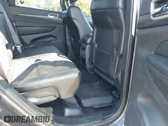 2020 Jeep Grand Cherokee Laredo E with VIN 1C4RJEAG2LC429334, listed as a IAAI auction lot 42894094 with 67,333 mi miles and . Bid and sale history available at DreamBid. Image 8.