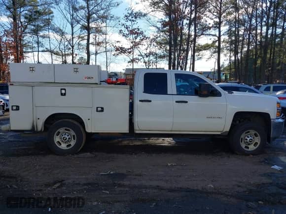 2019 Chevrolet Silverado 2500HD z VIN 2GB2KREG7K1219823, wystawiony jako IAAI lot #41363048 z przebiegiem 256 734 mil mil oraz . Historia ofert i sprzedaży dostępna na DreamBid. Obrazek 13.