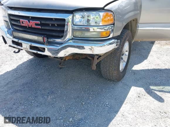 2003 GMC Sierra 1500 SLT с VIN 1GTEK19T43E188001, выставлен на аукционе IAAI как лот 42188572 с пробегом 225 347 миль миль и . История ставок и продаж доступна на DreamBid. Изображение 6.
