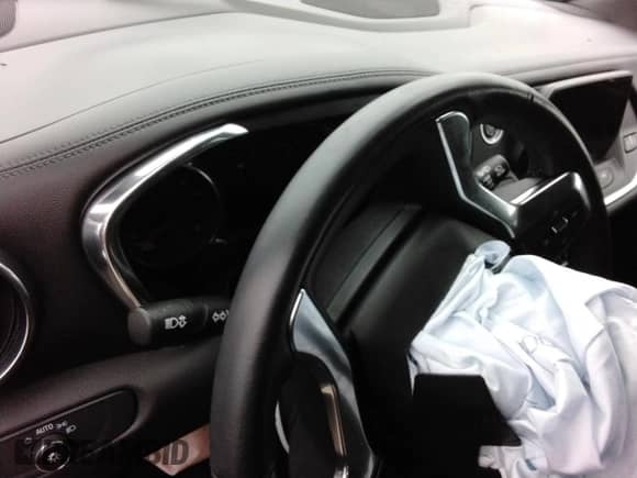 2019 Chevrolet Blazer с VIN 3GNKBBRA6KS583168, выставлен на аукционе Copart как лот 77713704 с пробегом 32 488 миль миль и На запчасти • Non repairable. История ставок и продаж доступна на DreamBid. Изображение 9.