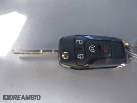 2021 Ford F-150 XL с VIN 1FTFW1E52MKE40105, выставлен на аукционе IAAI как лот 42628378 с пробегом 127 687 миль миль и . История ставок и продаж доступна на DreamBid. Изображение 11.