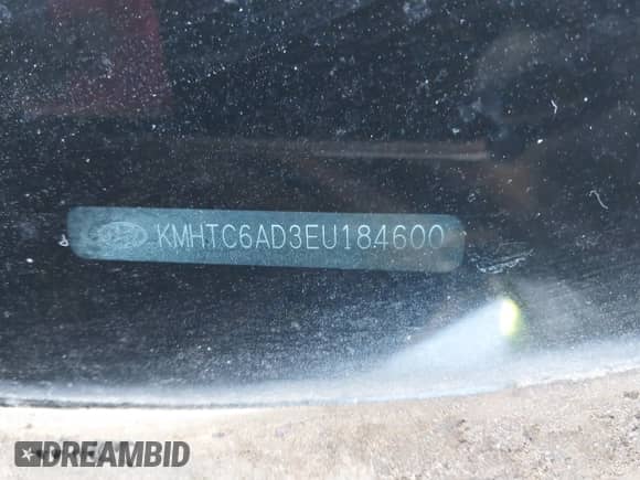 2014 Hyundai Veloster with VIN KMHTC6AD3EU184600, listed as a IAAI auction lot 41300088 with Not provided miles and . Bid and sale history available at DreamBid. Image 9.