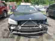 2015 BMW 7 Series 740Li z VIN WBAYE4C53FD947082, wystawiony jako Copart lot #64368025 z przebiegiem Nie podano mil oraz Szkoda całkowita • Salvage title. Historia ofert i sprzedaży dostępna na DreamBid. Obrazek 5.