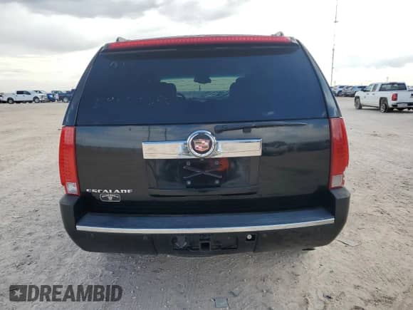 2007 Cadillac Escalade с VIN 1GYFK63827R275913, выставлен на аукционе Copart как лот 90013545 с пробегом 226 361 миль миль и Чистый • Clean title. История ставок и продаж доступна на DreamBid. Изображение 6.