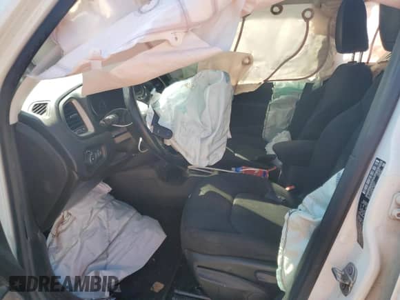 2017 Jeep Renegade Latitude z VIN ZACCJABB2HPF43371, wystawiony jako Copart lot #85837885 z przebiegiem 210 392 mil mil oraz Nie do naprawy • Non repairable. Historia ofert i sprzedaży dostępna na DreamBid. Obrazek 7.