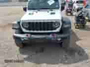 2025 Jeep Wrangler Rubicon с VIN 1C4PJXFN6SW528228, выставлен на аукционе IAAI как лот 43100284 с пробегом 10 660 миль миль и . История ставок и продаж доступна на DreamBid. Изображение 12.