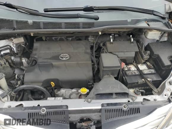 2012 Toyota Sienna XLE with VIN 5TDDK3DC4CS040195, listed as a Copart auction lot 84445045 with 251,962 mi miles and Salvage title. Bid and sale history available at DreamBid. Image 12.