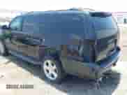 2007 Chevrolet Suburban LT z VIN 1GNFK16317R179979, wystawiony jako IAAI lot #42435485 z przebiegiem 145 505 mil mil oraz . Historia ofert i sprzedaży dostępna na DreamBid. Obrazek 3.