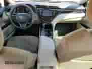 2019 Toyota Camry LE с VIN 4T1B11HK1KU820984, выставлен на аукционе Copart как лот 71323335 с пробегом 93 055 миль миль и Списание • Salvage title. История ставок и продаж доступна на DreamBid. Изображение 8.