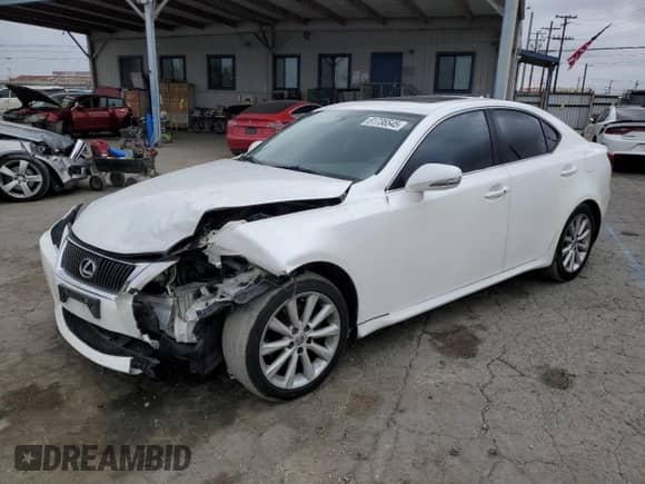 2009 Lexus IS 250 с VIN JTHBK262792084132, выставлен на аукционе Copart как лот 81736545 с пробегом 196 888 миль миль и Списание • Salvage title. История ставок и продаж доступна на DreamBid. Изображение 1.