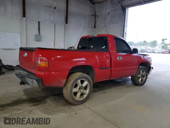 2001 GMC Sierra 1500 SLE z VIN 1GTEK14T21Z244756, wystawiony jako Copart lot #60703015 z przebiegiem 293 977 mil mil oraz Szkoda całkowita • Salvage title. Historia ofert i sprzedaży dostępna na DreamBid. Obrazek 3.