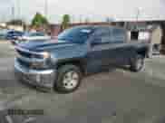 2017 Chevrolet Silverado 1500 LT z VIN 3GCPCREH6HG364570, wystawiony jako Copart lot #52647185 z przebiegiem 132 473 mil mil oraz Szkoda całkowita • Salvage title. Historia ofert i sprzedaży dostępna na DreamBid. Obrazek 1.
