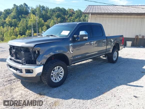 2017 Ford F-250 Lariat z VIN 1FT7W2BT9HEE44380, wystawiony jako IAAI lot #43212031 z przebiegiem 191 320 mil mil oraz . Historia ofert i sprzedaży dostępna na DreamBid. Obrazek 2.