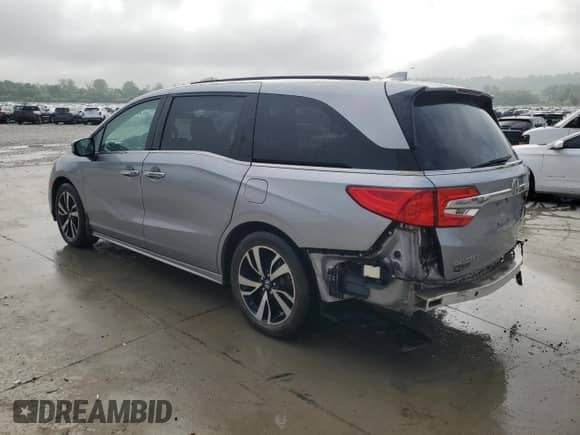 2018 Honda Odyssey Elite with VIN 5FNRL6H95JB097655, listed as a Copart auction lot 63840185 with 158,697 mi miles and Salvage title. Bid and sale history available at DreamBid. Image 2.