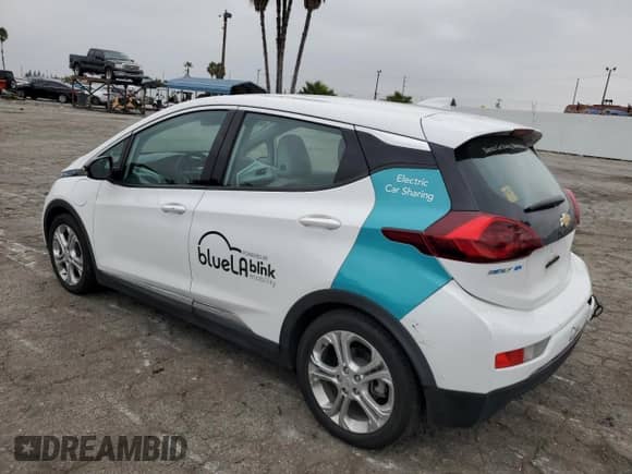 2020 Chevrolet Bolt EV LT z VIN 1G1FY6S02L4146764, wystawiony jako Copart lot #67841943 z przebiegiem 29 860 mil mil oraz . Historia ofert i sprzedaży dostępna na DreamBid. Obrazek 2.