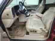 2001 Chevrolet Tahoe LT с VIN 1GNEK13T51R200386, выставлен на аукционе Copart как лот 82129165 с пробегом 192 211 миль миль и Списание • Salvage title. История ставок и продаж доступна на DreamBid. Изображение 7.