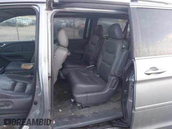 2007 Honda Odyssey EX-L с VIN 5FNRL38797B015657, выставлен на аукционе IAAI как лот 43576642 с пробегом 183 336 миль миль и . История ставок и продаж доступна на DreamBid. Изображение 8.