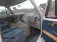 1994 Chevrolet Chevy Van z VIN 1GBEG25K6RF160003, wystawiony jako IAAI lot #43523927 z przebiegiem 145 147 mil mil oraz . Historia ofert i sprzedaży dostępna na DreamBid. Obrazek 5.