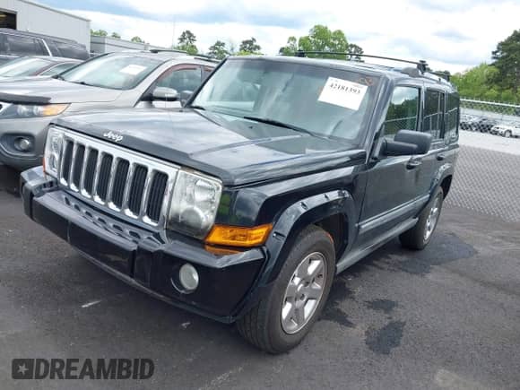 2006 Jeep Commander Limited z VIN 1J8HH58N16C309677, wystawiony jako IAAI lot #42181393 z przebiegiem 310 457 mil mil oraz . Historia ofert i sprzedaży dostępna na DreamBid. Obrazek 2.