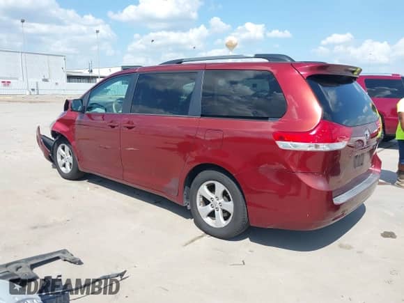 2013 Toyota Sienna LE AAS with VIN 5TDKK3DC8DS352223, listed as a IAAI auction lot 43113867 with 224,406 mi miles and . Bid and sale history available at DreamBid. Image 3.