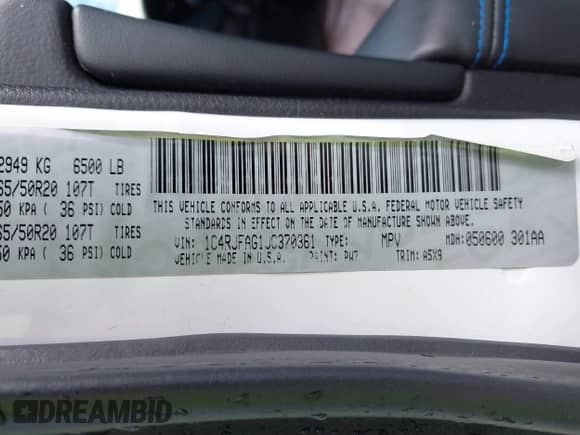 2018 Jeep Grand Cherokee Laredo E with VIN 1C4RJFAG1JC370361, listed as a IAAI auction lot 43284928 with 75,952 mi miles and . Bid and sale history available at DreamBid. Image 8.