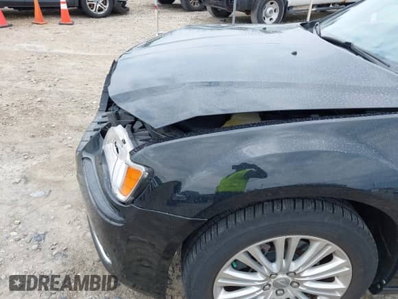 2014 Chrysler 300 с VIN 2C3CCARG4EH217892, выставлен на аукционе IAAI как лот 42788576 с пробегом 111 383 миль миль и . История ставок и продаж доступна на DreamBid. Изображение 18.