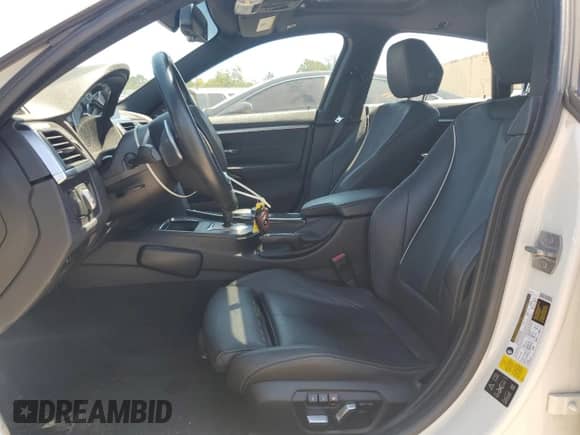 2019 BMW 4 Series 430i xDrive with VIN WBA4J3C50KBL04926, listed as a Copart auction lot 70530825 with 76,541 mi miles and Salvage title. Bid and sale history available at DreamBid. Image 7.