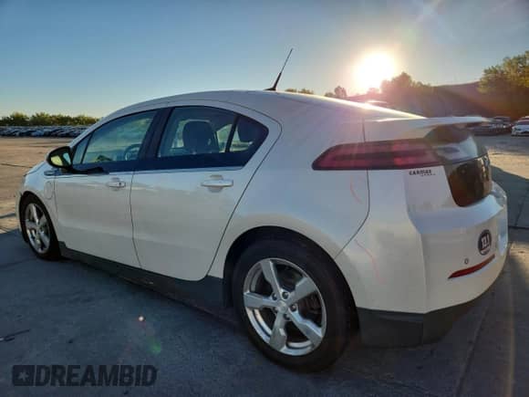 2012 Chevrolet Volt с VIN 1G1RD6E42CU124268, выставлен на аукционе Copart как лот 85202585 с пробегом 176 414 миль миль и Списание • Salvage title. История ставок и продаж доступна на DreamBid. Изображение 2.