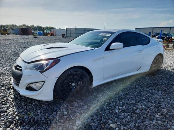 2014 Hyundai Genesis Coupe 2.0T с VIN KMHHT6KD8EU114305, выставлен на аукционе Copart как лот 70539405 с пробегом 82 261 миль миль и Списание • Salvage title. История ставок и продаж доступна на DreamBid. Изображение 1.