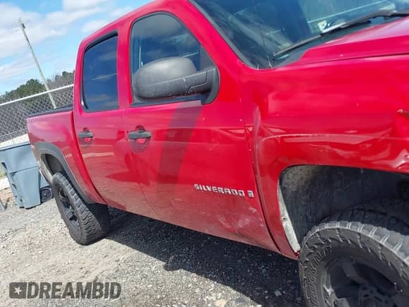 2007 Chevrolet Silverado 1500 LS с VIN 2GCEK13CX71549778, выставлен на аукционе IAAI как лот 41707503 с пробегом 223 349 миль миль и . История ставок и продаж доступна на DreamBid. Изображение 12.