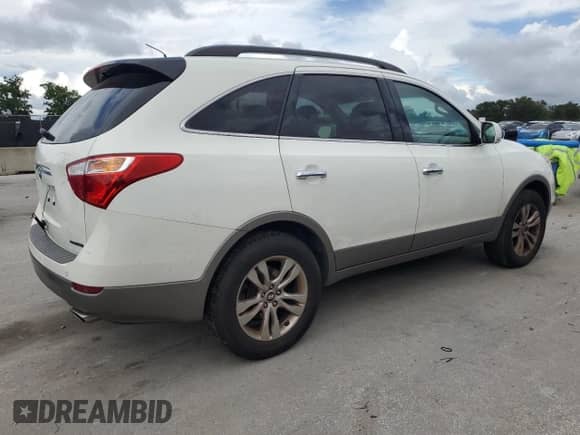 2012 Hyundai Veracruz GLS with VIN KM8NUDCC4CU183774, listed as a Copart auction lot 82235185 with 188,416 mi miles and Salvage title. Bid and sale history available at DreamBid. Image 3.