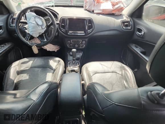 2018 Jeep Compass Limited с VIN 3C4NJDCB6JT116945, выставлен на аукционе Copart как лот 72015445 с пробегом 149 519 миль миль и Списание • Salvage title. История ставок и продаж доступна на DreamBid. Изображение 8.