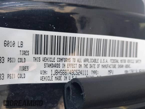 2009 Jeep Grand Cherokee with VIN 1J8HS68T49C524111, listed as a IAAI auction lot 41605917 with 133,441 mi miles and . Bid and sale history available at DreamBid. Image 9.