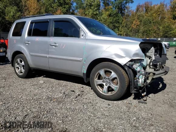 2013 Honda Pilot EX with VIN 5FNYF4H41DB083610, listed as a Copart auction lot 86708185 with 245,582 mi miles and Salvage title. Bid and sale history available at DreamBid. Image 4.