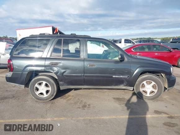 2003 Chevrolet TrailBlazer LS с VIN 1GNDS13S132323648, выставлен на аукционе IAAI как лот 43102203 с пробегом 236 814 миль миль и . История ставок и продаж доступна на DreamBid. Изображение 13.