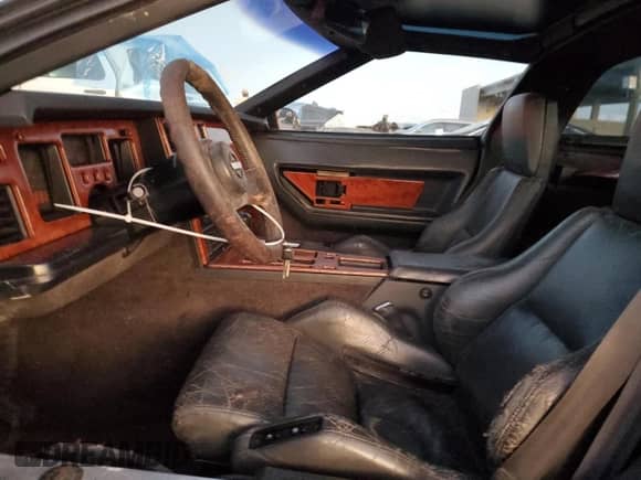 1987 Chevrolet Corvette with VIN 1G1YY2189H5109592, listed as a Copart auction lot 86312374 with 91,261 mi miles and Clean title. Bid and sale history available at DreamBid. Image 7.