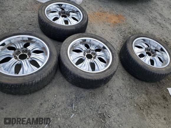 1999 GMC Sierra 1500 SLE с VIN 1GTEC14T3XZ507987, выставлен на аукционе Copart как лот 51455195 с пробегом 235 344 миль миль и Списание • Salvage title. История ставок и продаж доступна на DreamBid. Изображение 12.