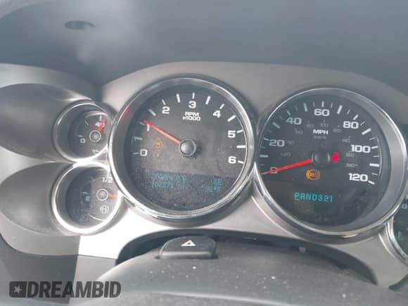2011 Chevrolet Silverado 1500 LT z VIN 1GCRCSEA0BZ132671, wystawiony jako IAAI lot #43030753 z przebiegiem 107 371 mil mil oraz . Historia ofert i sprzedaży dostępna na DreamBid. Obrazek 7.