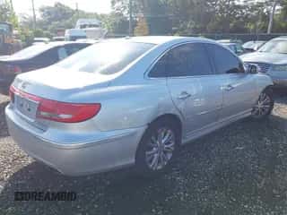 2011 Hyundai Azera Limited with VIN KMHFC4DF5BA517861, listed as a IAAI auction lot 43161063 with Not provided miles and . Bid and sale history available at DreamBid. Image 4.